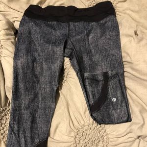 Lulu lemon crops awesome print